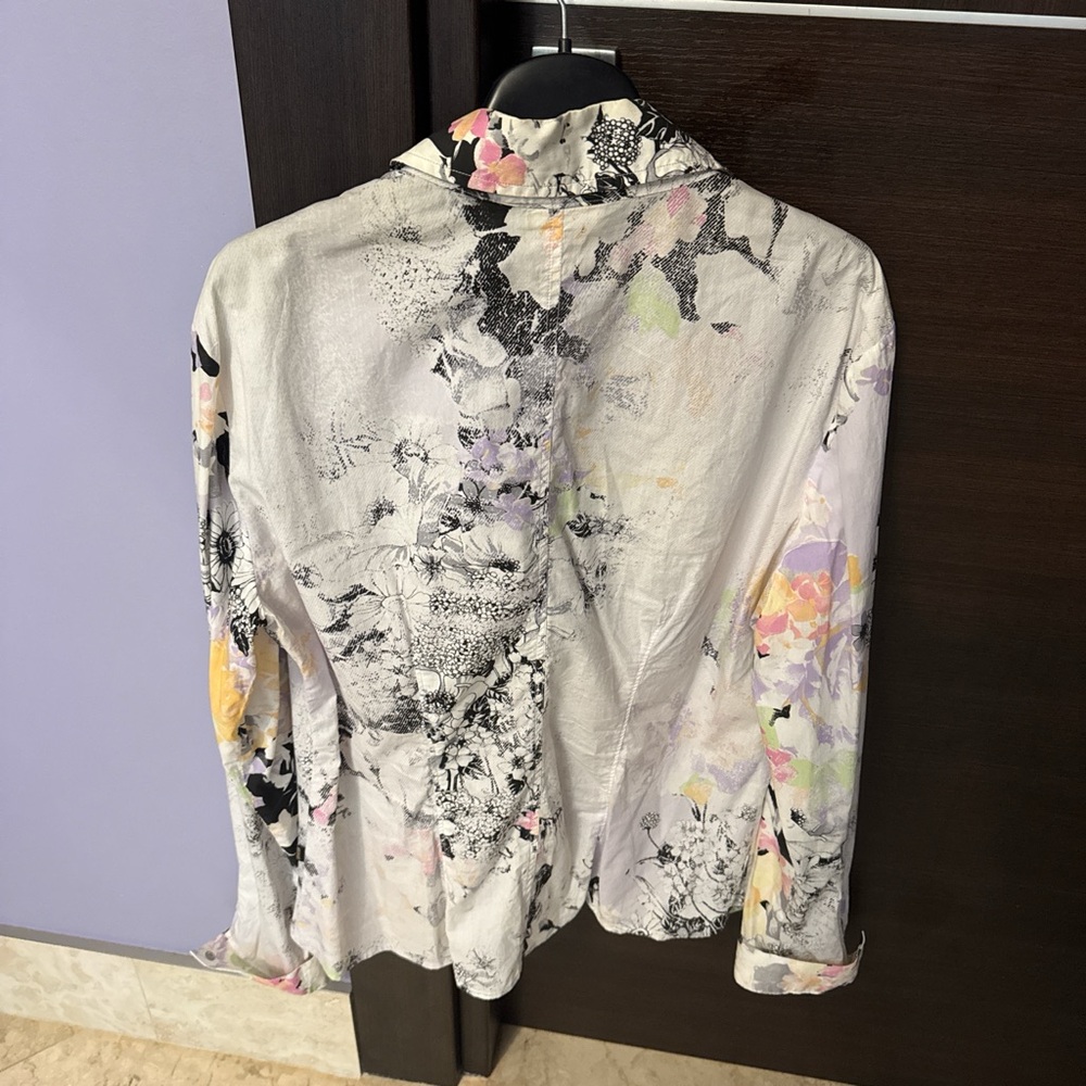Just Cavalli Black and White Graphic Fitted Button Down Shirt